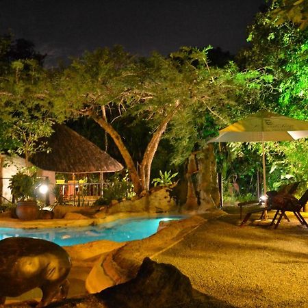 Pumusa Bushcamp Hluhluwe Esterno foto