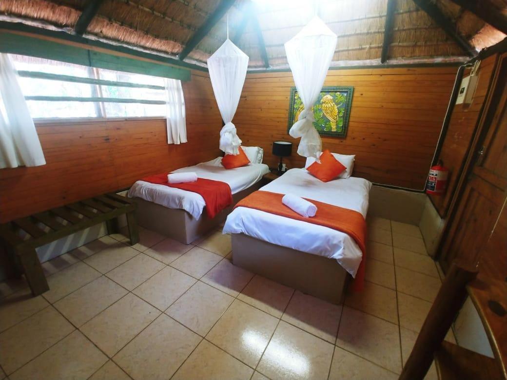 Pumusa Bushcamp Hluhluwe Esterno foto