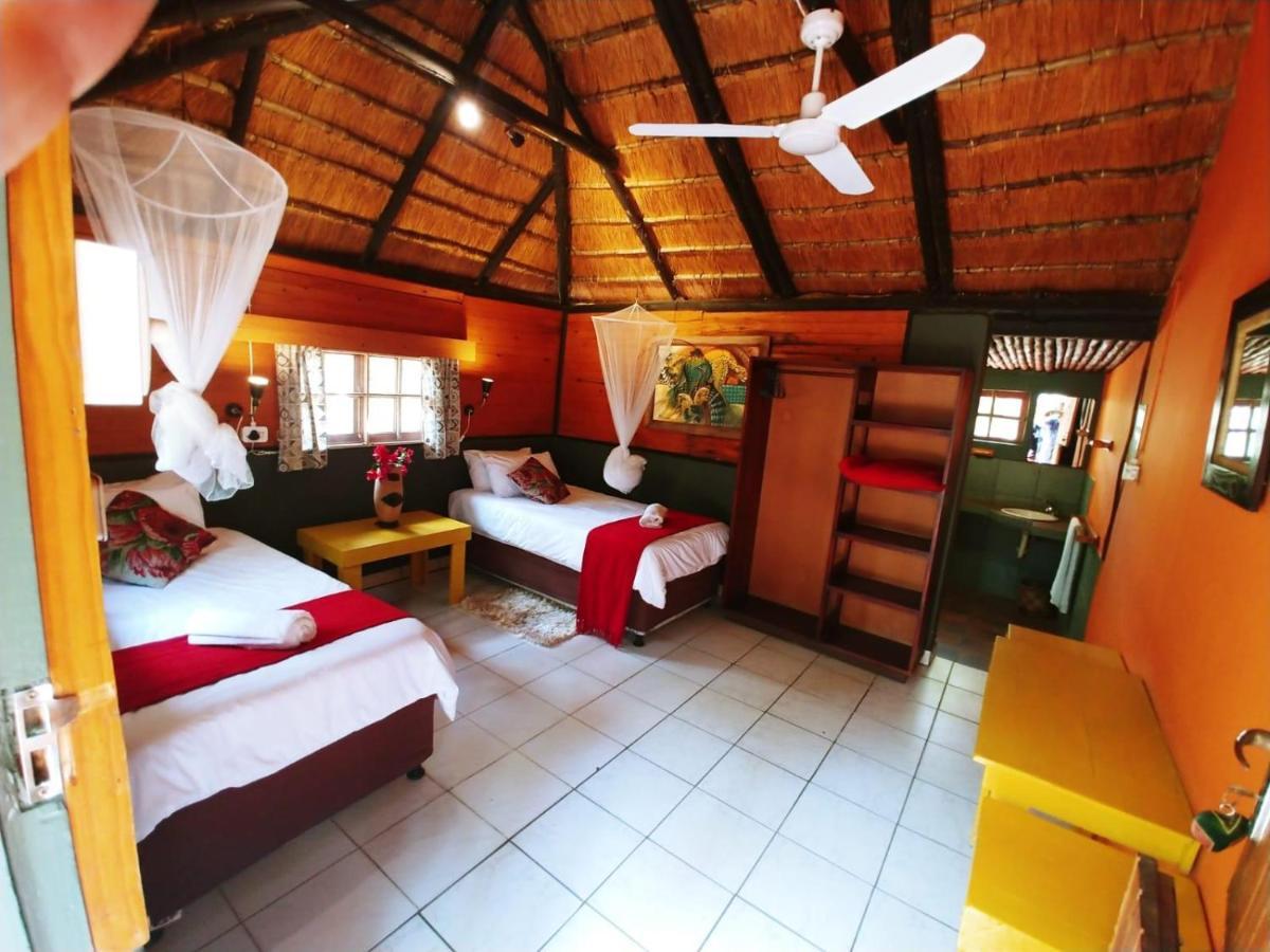 Pumusa Bushcamp Hluhluwe Esterno foto