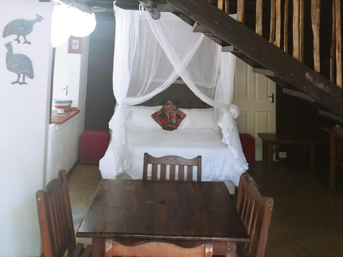 Pumusa Bushcamp Hluhluwe Esterno foto