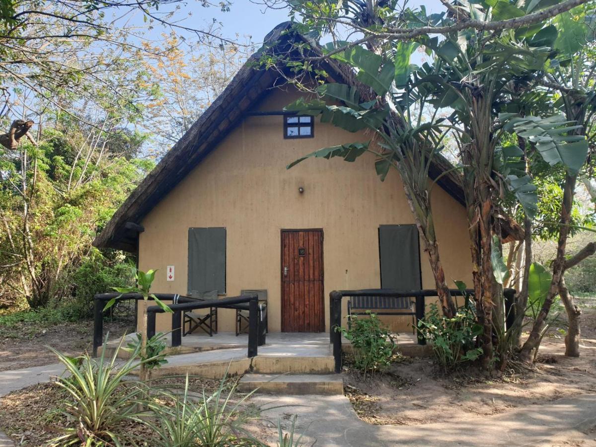 Pumusa Bushcamp Hluhluwe Esterno foto