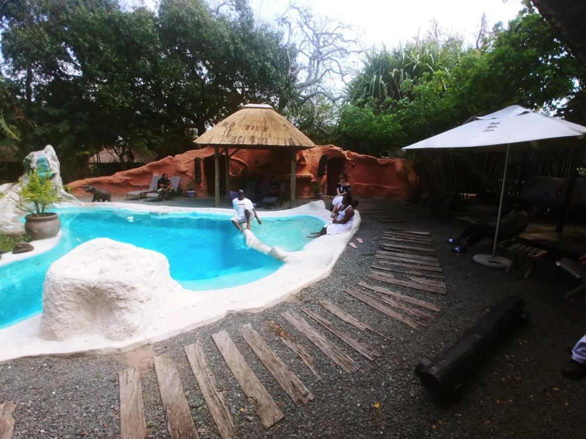 Pumusa Bushcamp Hluhluwe Esterno foto